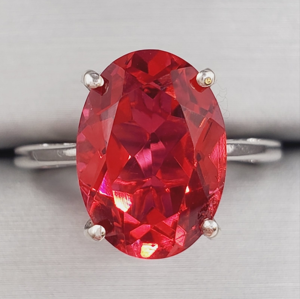 Genuine 6 Carat Red Quartz 925 Sterling Silver Solitaire Statement Ring